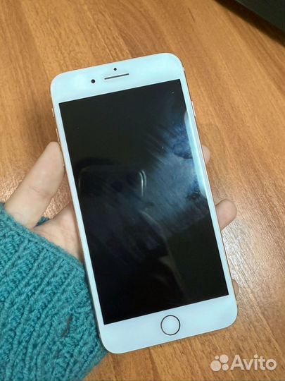 iPhone 8 Plus, 64 ГБ