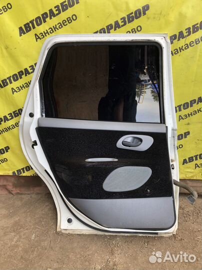 Задняя левая дверь Ford Mondeo 2