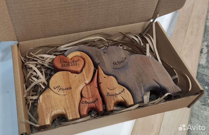 Деревянный пазл Семья Слонов с гравировкой и без