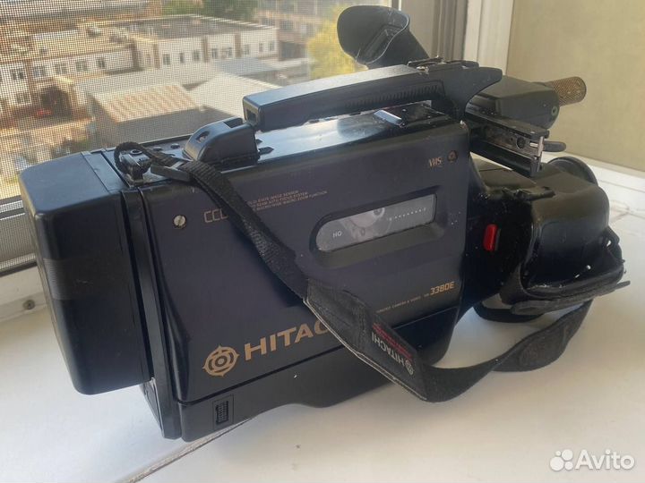 Vhs Видеокамера hitachi VM-3380E