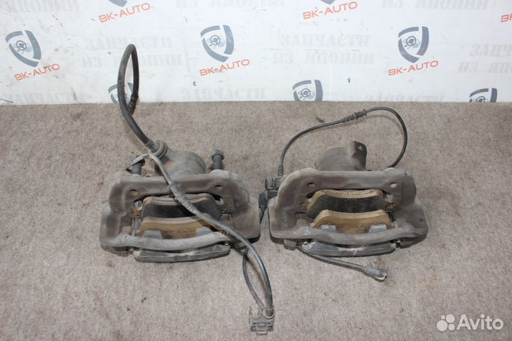 Передние суппорта Mercedes C200 W203