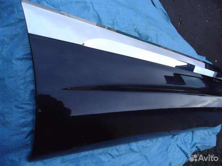 Молдинг накладка R заднюю дверь VW Touareg 11-16 г