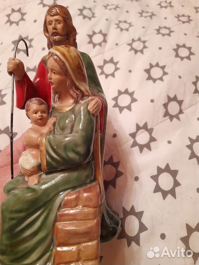 Статуэтка фарфор