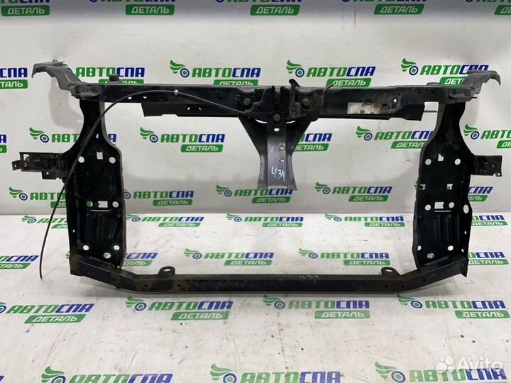 Телевизор панель радиаторов передний Nissan