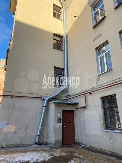 3-к. квартира, 90 м², 4/4 эт.