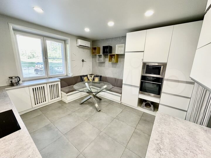 3-к. квартира, 93,5 м², 1/9 эт.