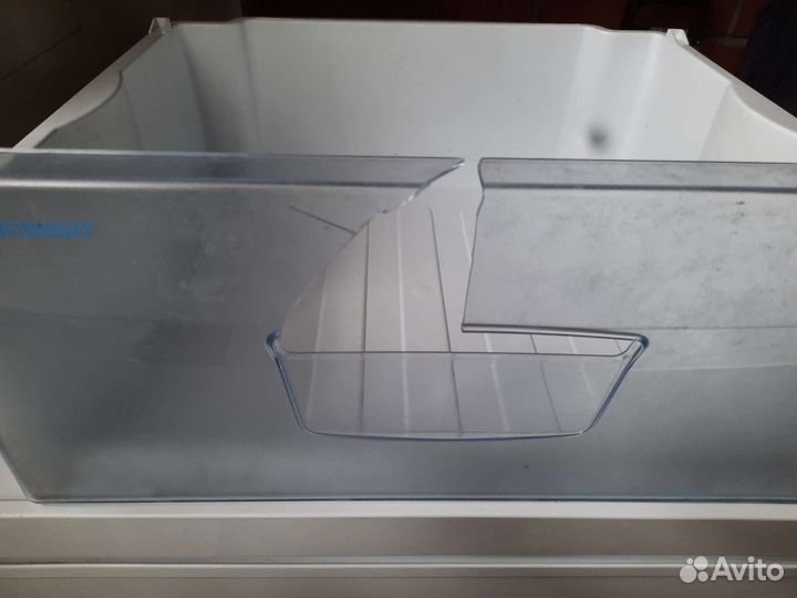 Полки и ящики от хол-ка indesit