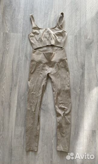 Шорты для фитнеса женские. Комплекты для спорта