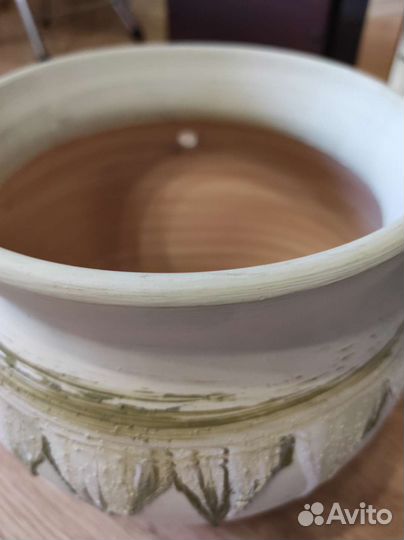 Горшок керамический, кашпо на стену