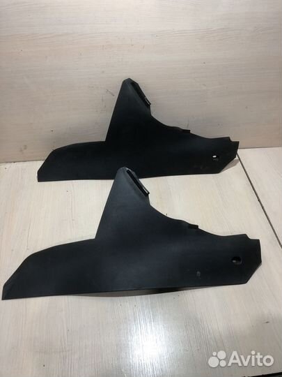 Накладка консоли правая Skoda Octavia A5