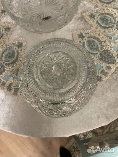 Хрустальная ваза корзинка