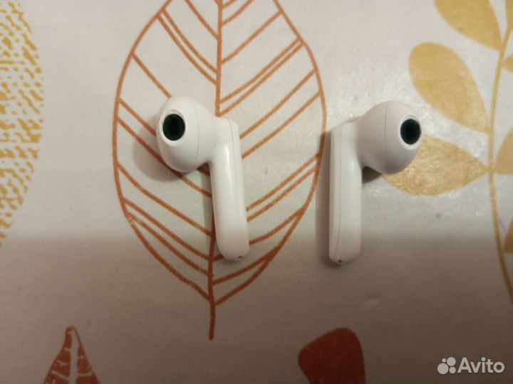 Беспроводные наушники lenovo