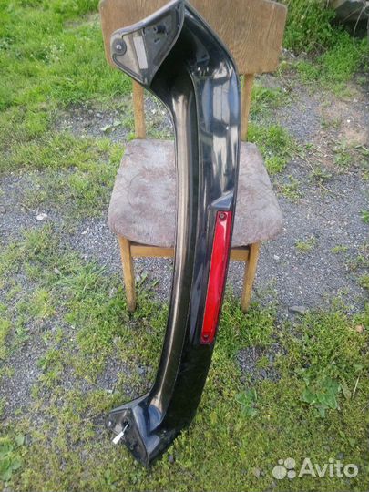 Спойлер верхний калдина 215 кузов