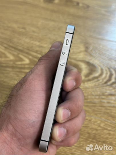 iPhone 5se 32г