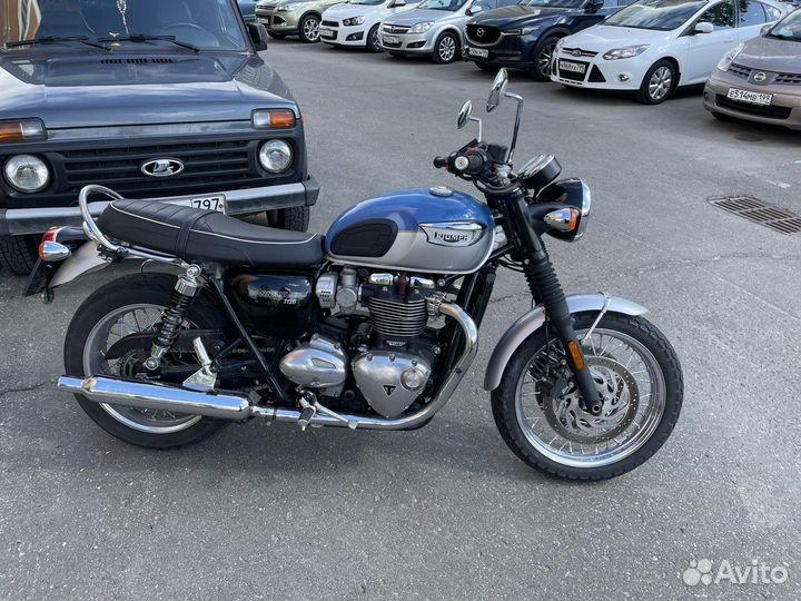Мотоцикл Triumph Bonneville T120