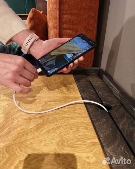 Тумба прикроватная с нишей для зарядок, береза