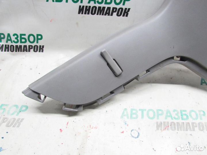 Обшивка стойки для Toyota Yaris 2 2005-2011г
