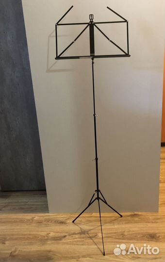 Подставка для нот, пюпитр