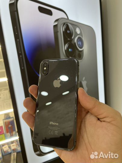iPhone X, 64 ГБ