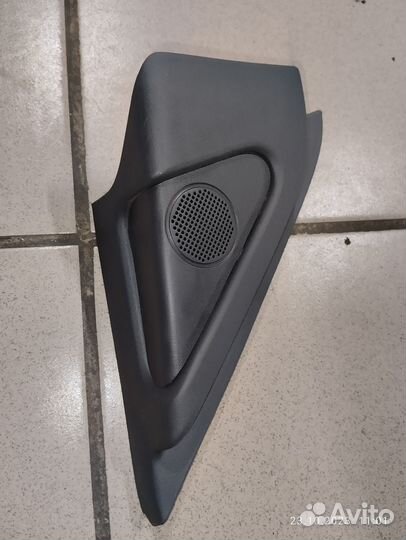 Уголок зеркала с динамиком правый Emgrand X7