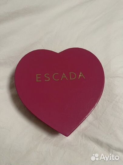 До17.07 Коробка gucci, escada, dolce gabanna