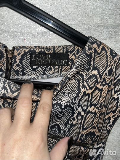 Платье женское 42 44