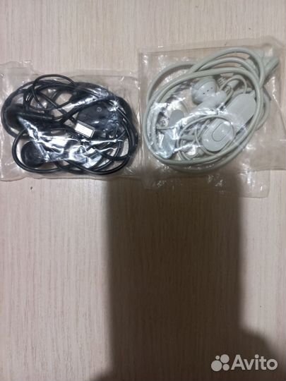 Наушники для телефонов