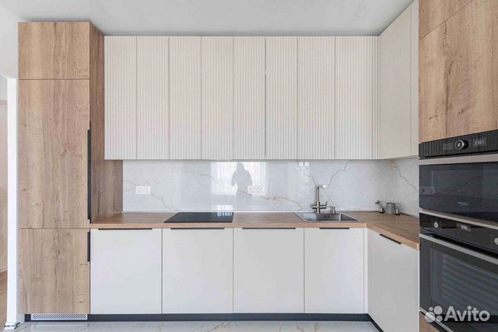 Кухня в потолок на заказ