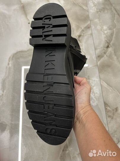 Ботинки женские 38 размер новые