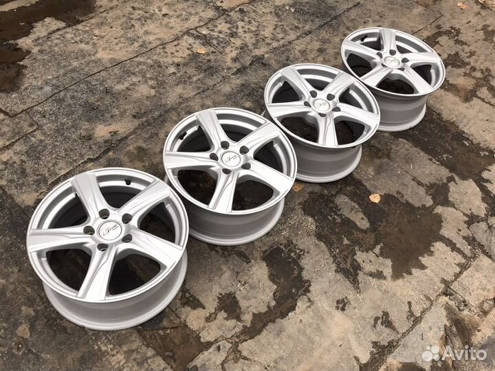 Литые диски R16 5 114.3