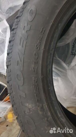 Pirelli Winter Sottozero 210 Serie II 205/65 R17