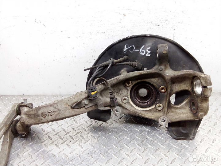 Кулак поворотный левый Audi A8 D4