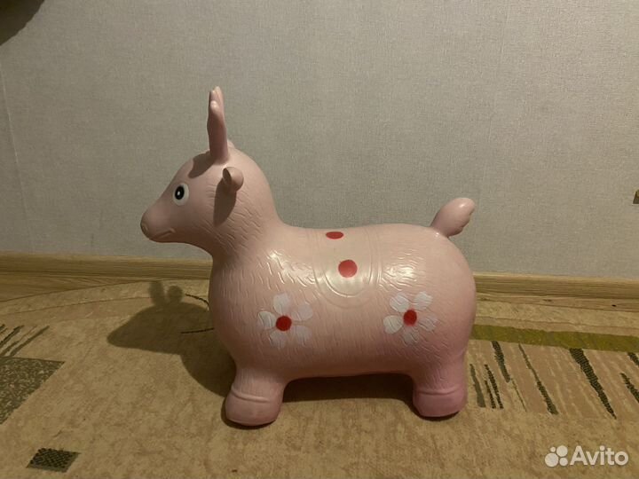 Надувной прыгун олень