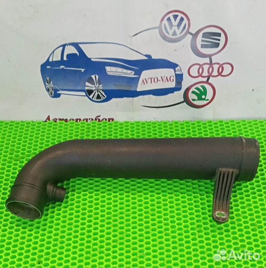 Воздушный патрубок VW Passat B6 1k0129654ar