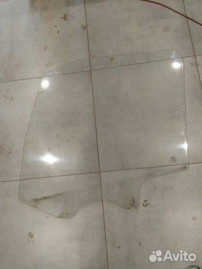 Стекло двери правое Volvo Fh 4 D13A460S 2017