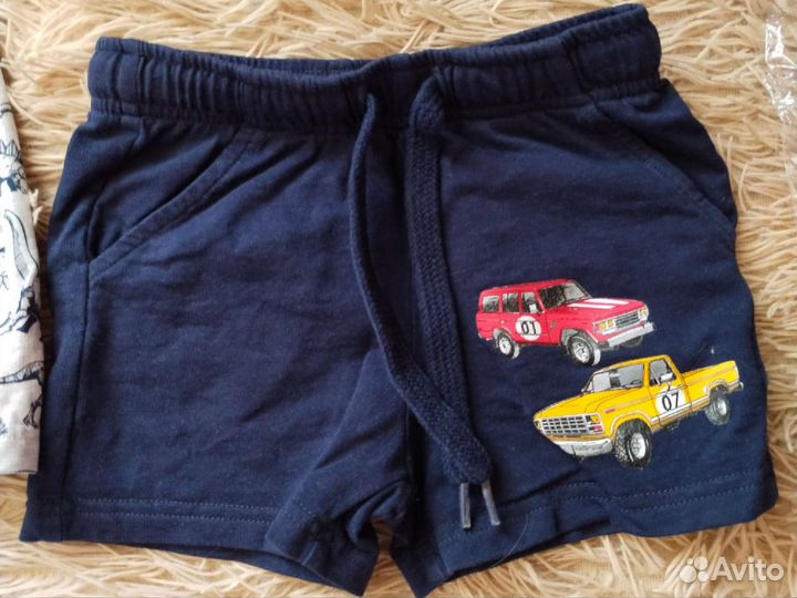 Шорты и футболки для садика