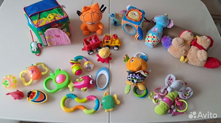 Развивающие игрушки погремушки пакетом