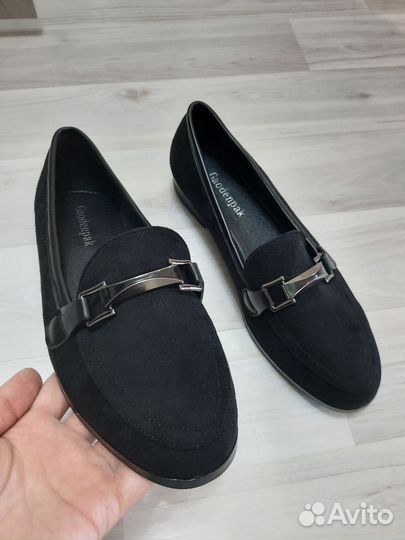 Лоферы женские