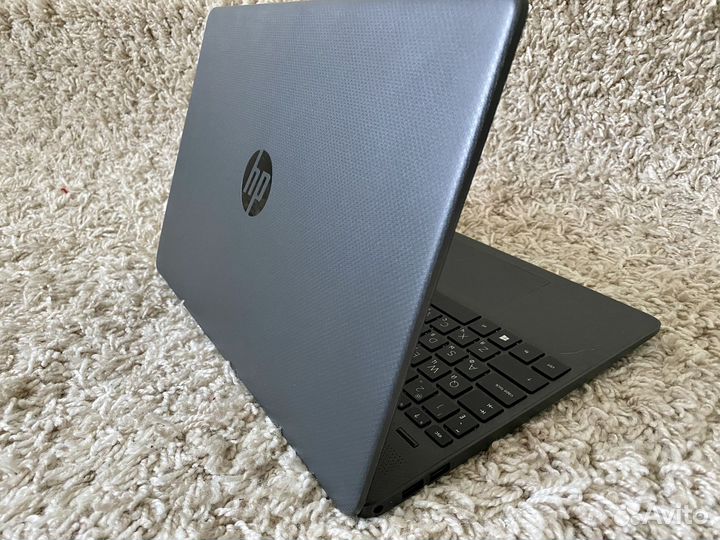 HP LapTop FHD IPS AMD Silver 3050u 8Gb \SSD 256Gb