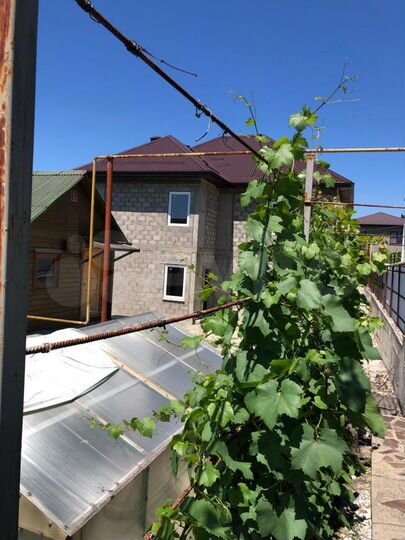 Дом 180 м² на участке 5,6 сот.