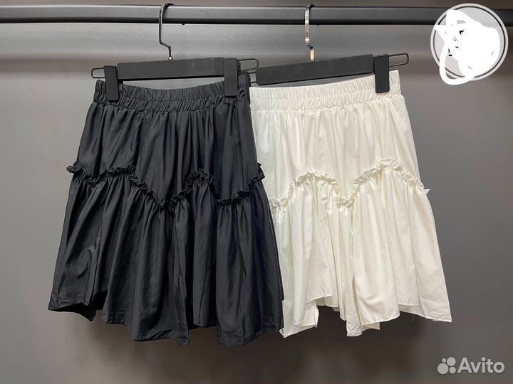 Юбка только чёрная 