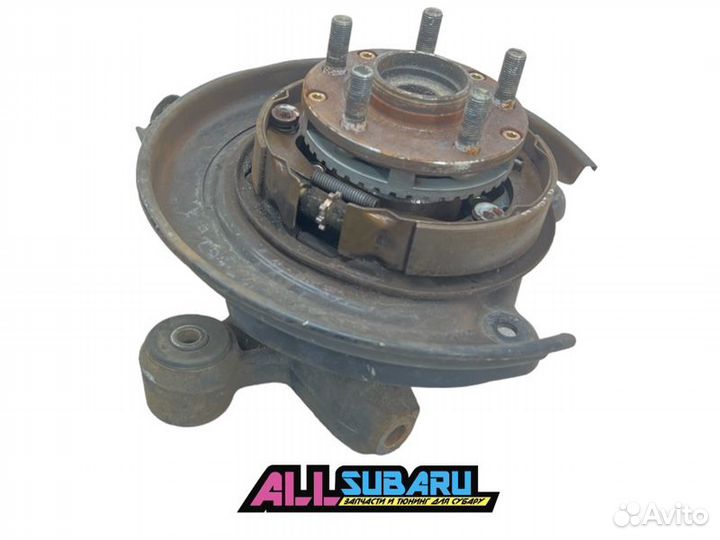 Кулак задний, ступица, цапфа задний левый Subaru