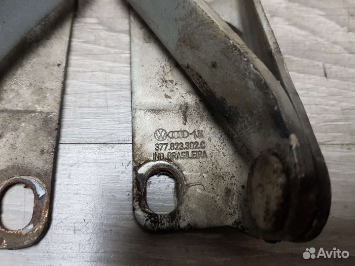 Петли капота Volkswagen Pointer