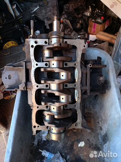 Блок цилиндров ZD-30 ниссан