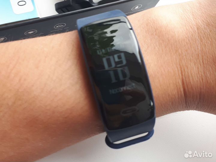 Фитнес трекер