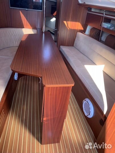 Осенняя прогулка на парусной яхте