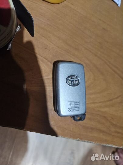 Ключ toyota