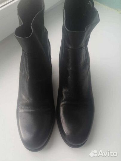 Ботинки демисезонные женские 37 размер