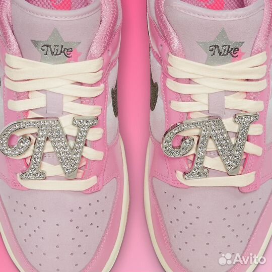 Nike SB Dunk low Barbie