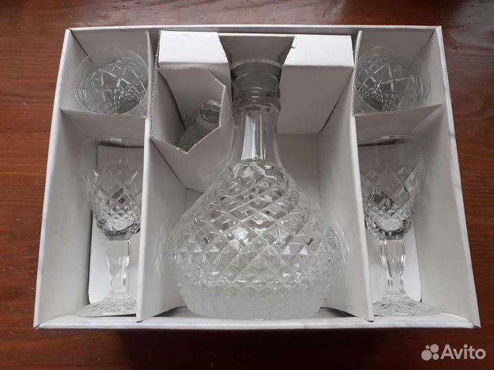 Штоф и 5 рюмок, Богемия, в коробке